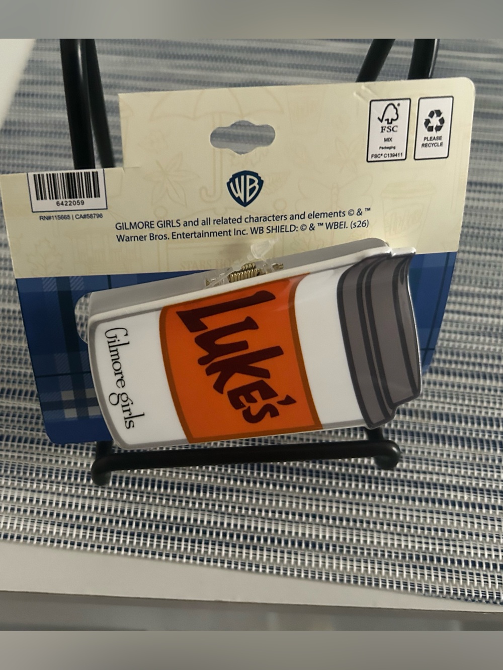 Warner Bros. Gilmore Girls Orange and White Luke's Coffee Claw Clip - Picture 3 of 3